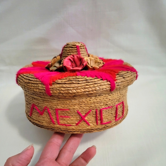 Vintage Handmade Mexico Tortillero Woven Basket - Picture 6 of 10